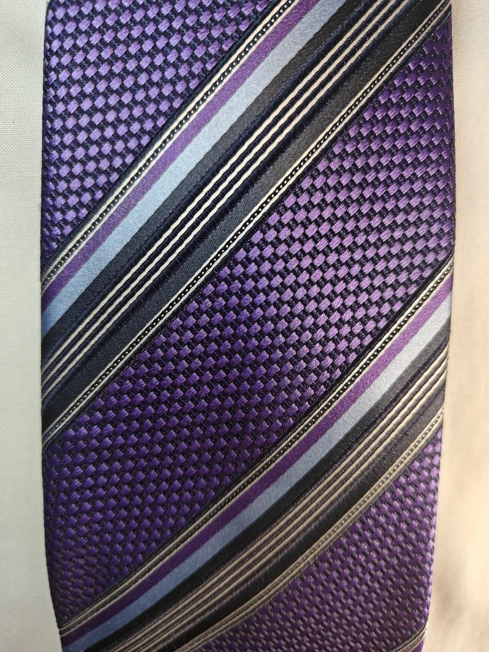 Ermenegildo Zegna Purple Striped 100% Silk Jacquard Tie Made in Italy